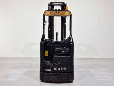 Carretilla Retractil conductor sentado caterpillar NR16N2C - 2753008 | Europea de Carretillas
