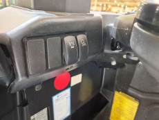 Carretilla Retractil conductor sentado caterpillar NR16N2C - 2753008 | Europea de Carretillas
