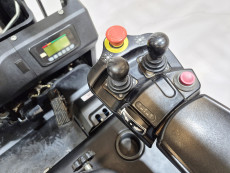 Carretilla Elevadora Electrica 3 ruedas mb forklift CPD18TW8-LI - 3119009 | Europea de Carretillas