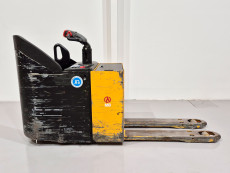 Transpaleta Electrica con plataforma mb forklift KPL201 (Litio) 24V 210Ah - 3299016 | Europea de Carretillas