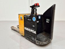 Transpaleta Electrica con plataforma mb forklift KPL201 (Litio) 24V 210Ah - 3299017 | Europea de Carretillas