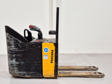 Transpaleta Electrica con plataforma mb forklift KPL201 (Litio) - 3299018 | Europea de Carretillas