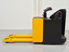 Transpaleta Electrica con plataforma mb forklift KPL201 (Litio) - 3299019 | Europea de Carretillas