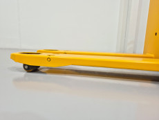 Transpaleta Electrica con plataforma mb forklift KPL201 (Litio) - 3299019 | Europea de Carretillas
