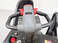 Transpaleta Electrica con plataforma mb forklift KPL201 (Litio) - 3299019 | Europea de Carretillas