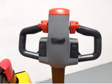 Transpaleta Electrica mb forklift EPT20-20WAL (Litio) - 3395006 | Europea de Carretillas