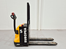 Transpaleta Electrica mb forklift EPT20-20WAL (Litio) - 3395008 | Europea de Carretillas
