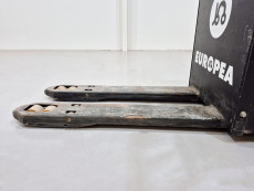 Transpaleta Electrica mb forklift EPT20-20WAL (Litio) - 3395008 | Europea de Carretillas