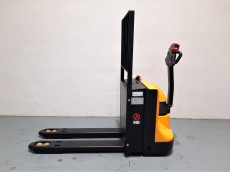 Transpaleta Electrica mb forklift EPT20-20WAL (Litio) - 3395011 | Europea de Carretillas