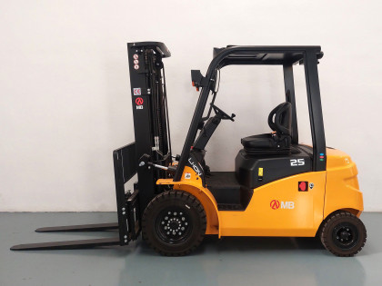 Carretilla Elevadora Electrica 4 ruedas mb forklift EFL253 (Litio) 80V 205Ah - 3629004 | Europea de Carretillas