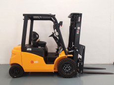 Carretilla Elevadora Electrica 4 ruedas mb forklift EFL253 (Litio) 80V 205Ah - 3629004 | Europea de Carretillas