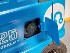 Carretilla Elevadora Electrica 4 ruedas byd SEF25C - 3675004 | Europea de Carretillas