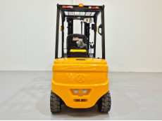 Carretilla Elevadora Electrica 4 ruedas mb forklift EFL303 (Litio) 80V 205Ah - 3751015 | Europea de Carretillas