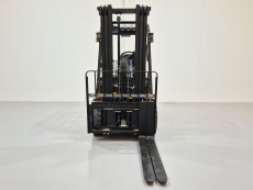 Carretilla Elevadora Electrica 4 ruedas mb forklift EFL303 (Litio) 80V 205Ah - 3751015 | Europea de Carretillas