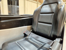 Carretilla Retractil conductor sentado mb forklift RSEW125 - 3817001 | Europea de Carretillas