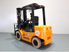Carretilla Elevadora Electrica 4 ruedas mb forklift EFL252 (Litio) - 3258013 | Europea de Carretillas