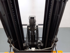 Carretilla Elevadora Electrica 4 ruedas mb forklift EFL252 (Litio) - 3258013 | Europea de Carretillas