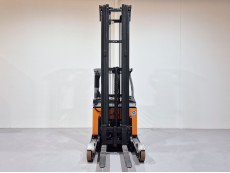 Carretilla Retractil conductor sentado still FM-X 25 - 3854004 | Europea de Carretillas