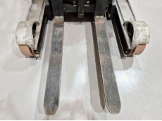 Carretilla Retractil conductor sentado still FM-X 25 - 3854004 | Europea de Carretillas