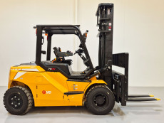 Carretilla Elevadora Electrica 4 ruedas mb forklift EFL703-HV-6 - 4111002 | Europea de Carretillas