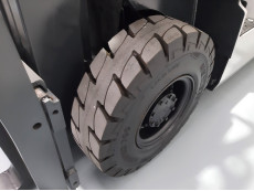 Carretilla Elevadora Diesel - Capacidad 1.800 Kg CD18