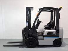 Carretilla Elevadora Diesel - Capacidad 1.800 Kg CD18