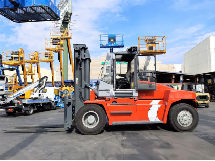 Carretilla Elevadora Diesel - Capacidad 12.000 Kg CD12