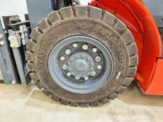 Carretilla Elevadora Diesel - Capacidad 2.000 y 2.500Kg CD20 CD25