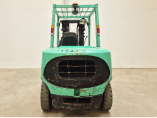 Carretilla Elevadora Diesel - Capacidad 4.000 y 4.500 Kg CD40 CD45