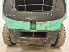 Carretilla Elevadora Diesel - Capacidad 4.000 y 4.500 Kg CD40 CD45