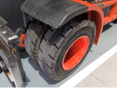 Carretilla Elevadora Diesel - Capacidad 6.000 Kg CD60