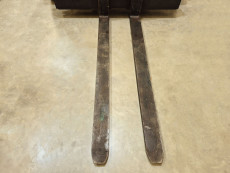 Carretilla Elevadora Diesel - Capacidad 8.000 Kg CD80