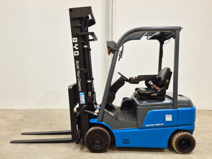 Carretilla Elevadora Electrica - Capacidad 1.600 Kg CE16