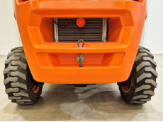 Carretilla Elevadora Todoterreno 4x4 - Capacidad 2.000 Kg CTT20