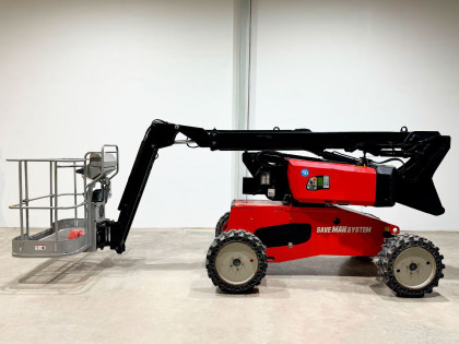 Plataforma Elevadora Articulada Diesel - 12 metros de altura de trabajo PAD12