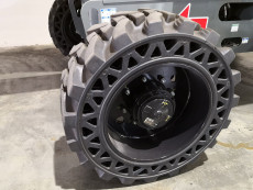 Plataforma Elevadora Articulada Diesel - 16 metros de altura de trabajo PAD16