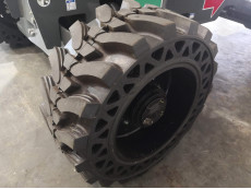 Plataforma Elevadora Articulada Diesel - 16 metros de altura de trabajo PAD16