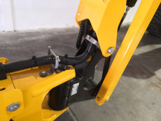 Plataforma Elevadora Articulada Diesel - 16 metros de altura de trabajo PAD16