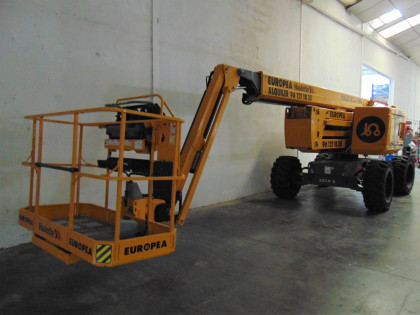 Plataforma Elevadora Articulada Diesel - 20 metros de altura de trabajo PAD20 2