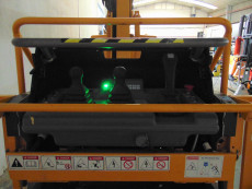 Plataforma Elevadora Articulada Diesel - 20 metros de altura de trabajo PAD20