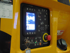 Plataforma Elevadora Articulada Diesel - 20 metros de altura de trabajo PAD20