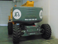 Plataforma Elevadora Articulada Diesel - 20 metros de altura de trabajo PAD20