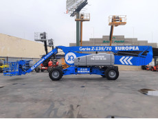 Plataforma Elevadora Articulada Diesel - 43 metros de altura de trabajo PAD43