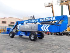 Plataforma Elevadora Articulada Diesel - 43 metros de altura de trabajo PAD43