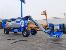 Plataforma Elevadora Articulada Diesel - 43 metros de altura de trabajo PAD43