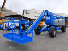 Plataforma Elevadora Articulada Diesel - 43 metros de altura de trabajo PAD43