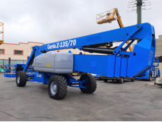 Plataforma Elevadora Articulada Diesel - 43 metros de altura de trabajo PAD43