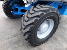 Plataforma Elevadora Articulada Diesel - 43 metros de altura de trabajo PAD43