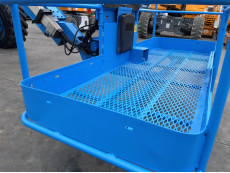 Plataforma Elevadora Articulada Diesel - 43 metros de altura de trabajo PAD43