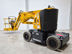 Plataforma Elevadora Articulada Eléctrica - 11 y 12 metros de altura de trabajo PAE11 PAE12